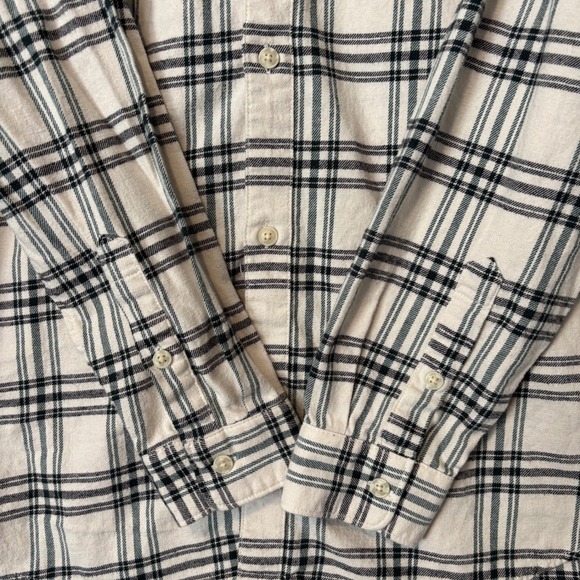 GAP Men's Flannel Shirt Large Tall Cream Black Plaid Organic Cotton Long Sleeve - Picture 3 of 6